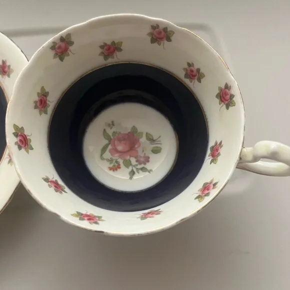 Vintage Ansley Coalport Pink sweetheart roses cobalt Blue Gold tea cup/saucer - Picture 8 of 10